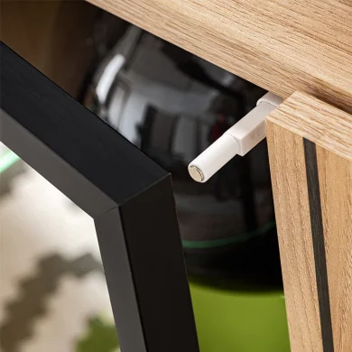 Credenza 90x102h cm 2 ante moderna noce con stampa nera Mendes
