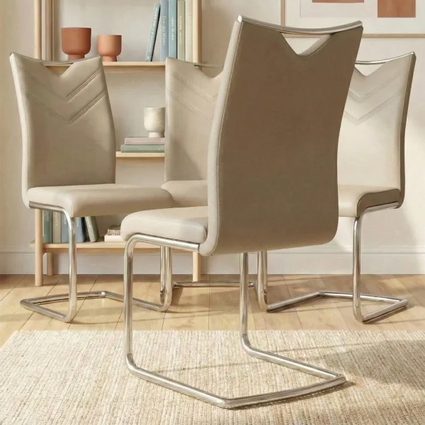 Set 4 sedie sala da pranzo imbottite in ecopelle beige con gambe in metallo Soraya
