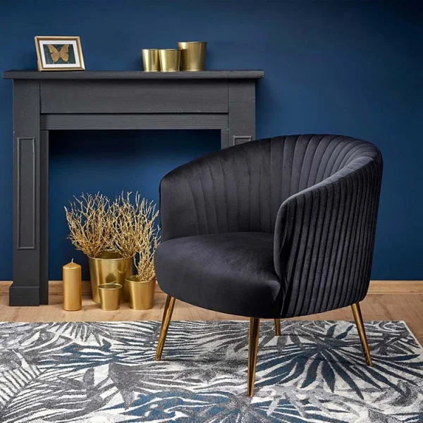 Poltroncina design in velluto nero con gambe oro Romance