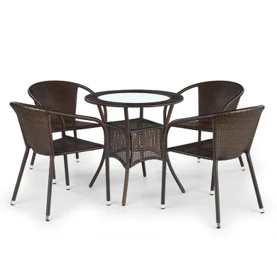 Set tavolo in vetro 74x74cm + 4 sedie da giardino in rattan marrone Cubby