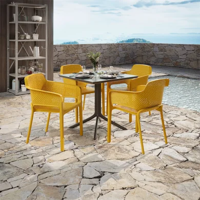 Set tavolo da giardino esterno bar dehors 80x80cm antracite + 4 sedie polipropilene senape Aloha