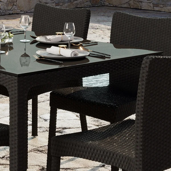 Set tavolo da giardino esterno bar dehors rettangolare 150x90cm + 6 sedie effetto rattan marrone Conchiglia