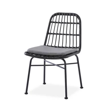 Sedia moderna da salotto in rattan nero Alicia