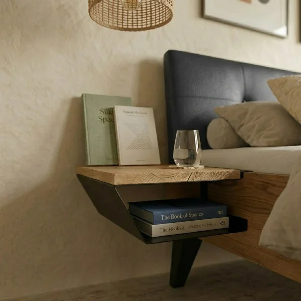 Comodino 33x15h cm sospeso ad incastro legno massello metallo rovere nero Cortelia