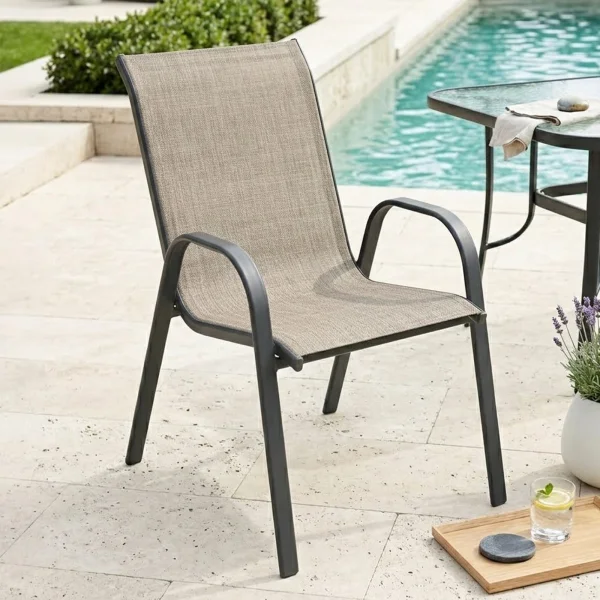 Sedia da giardino con braccioli impilabile in metallo nero e textilene beige Nava