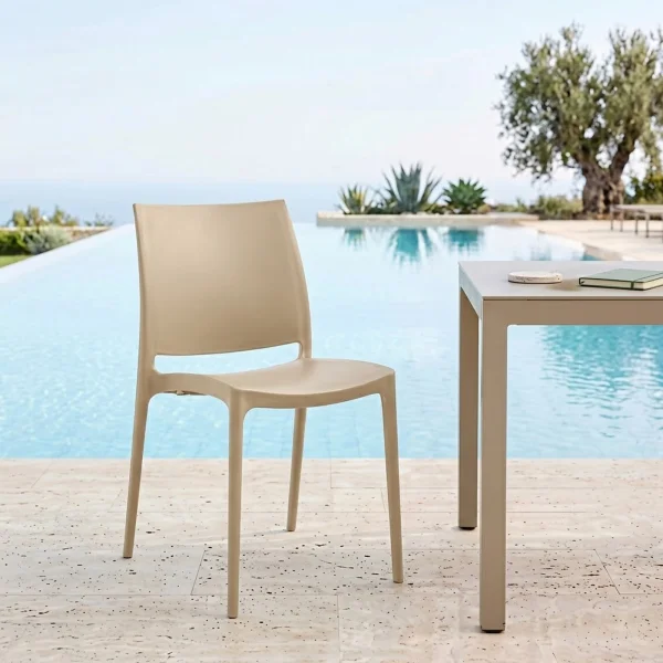 Sedia da giardino in polipropilene impilabile beige Nexa