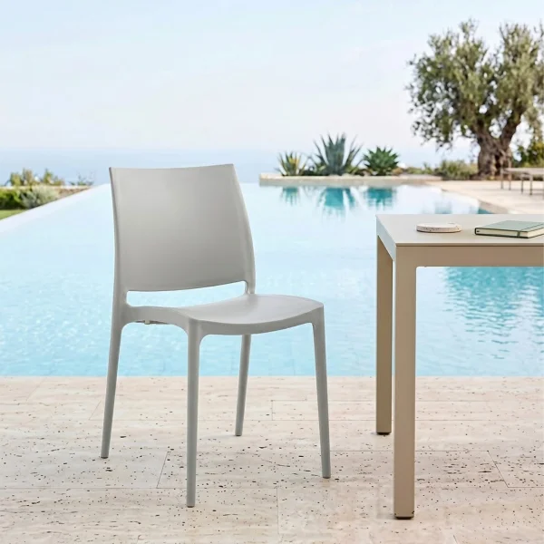Sedia da giardino in polipropilene impilabile grigio Nexa