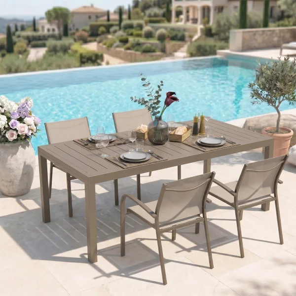 Set tavolo da giardino allungabile 200/300cm tortora + 4 sedie con braccioli tondi tortora Brezza